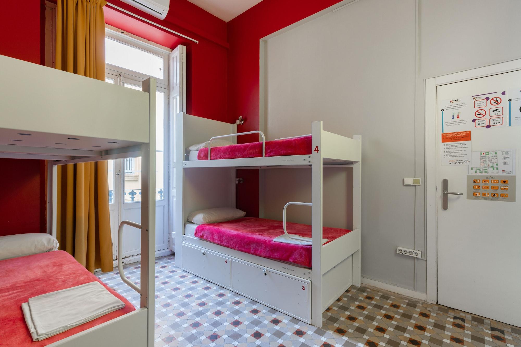 Red Nest Hostel Valensiya Dış mekan fotoğraf
