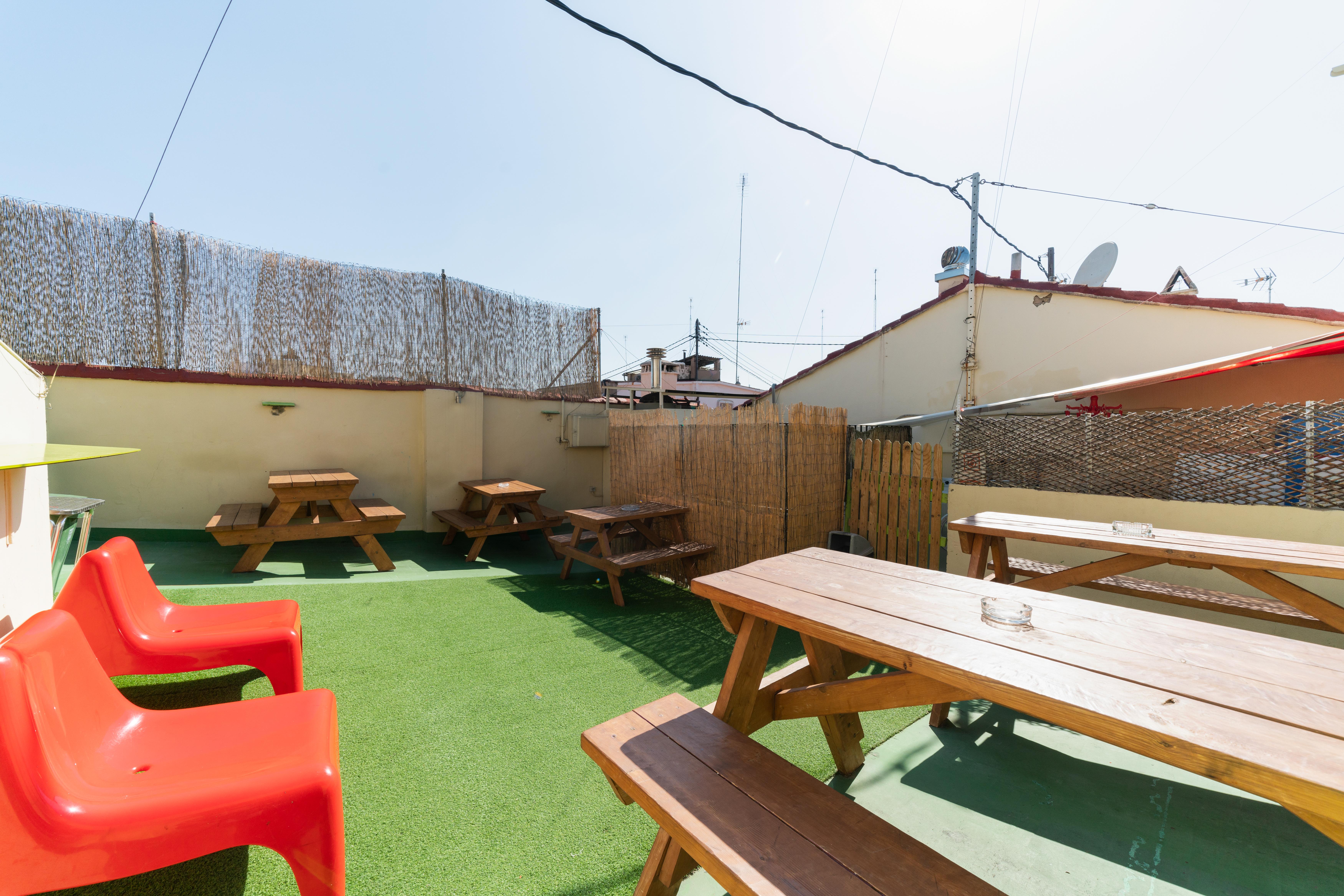 Red Nest Hostel Valensiya Dış mekan fotoğraf