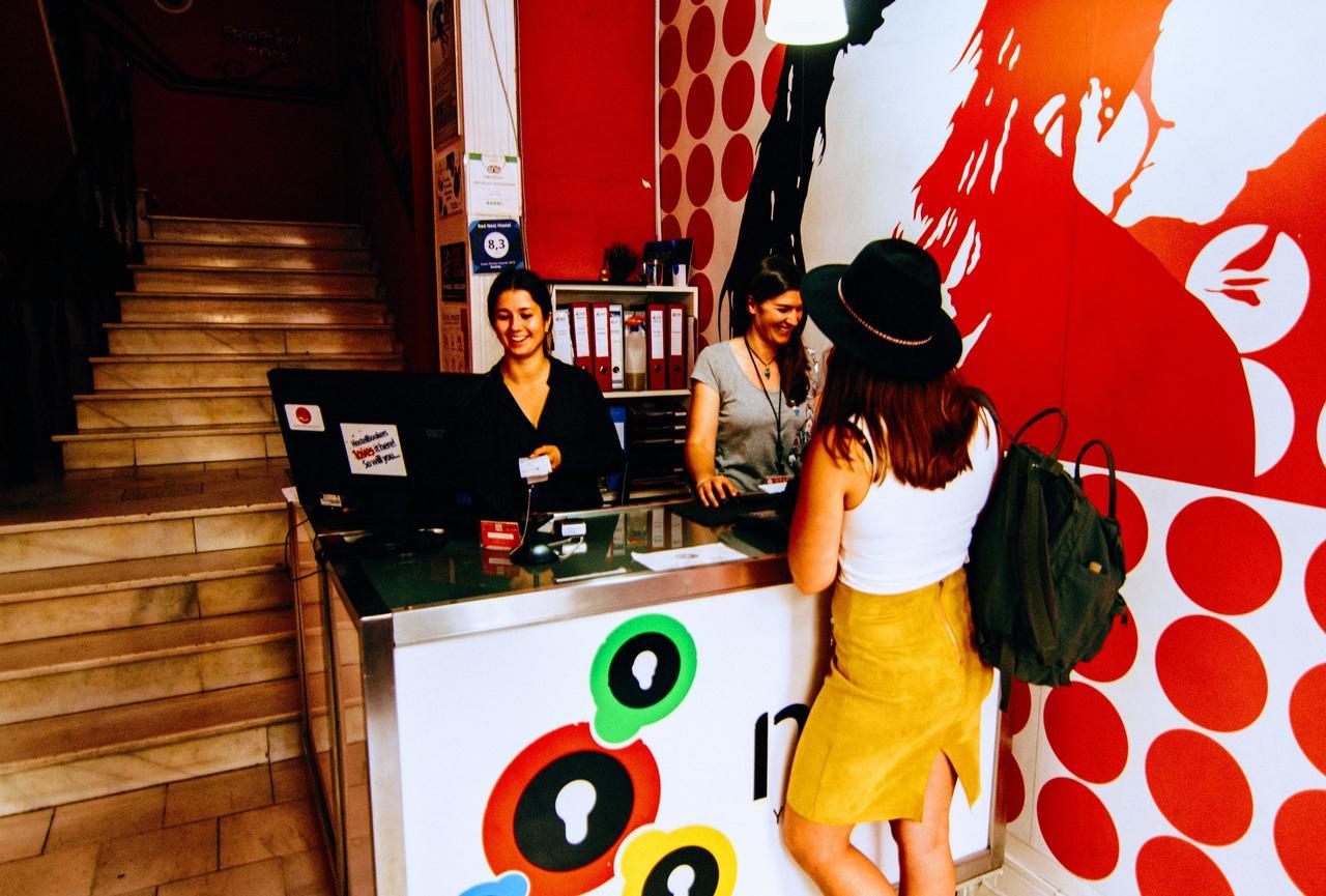 Red Nest Hostel Valensiya Dış mekan fotoğraf