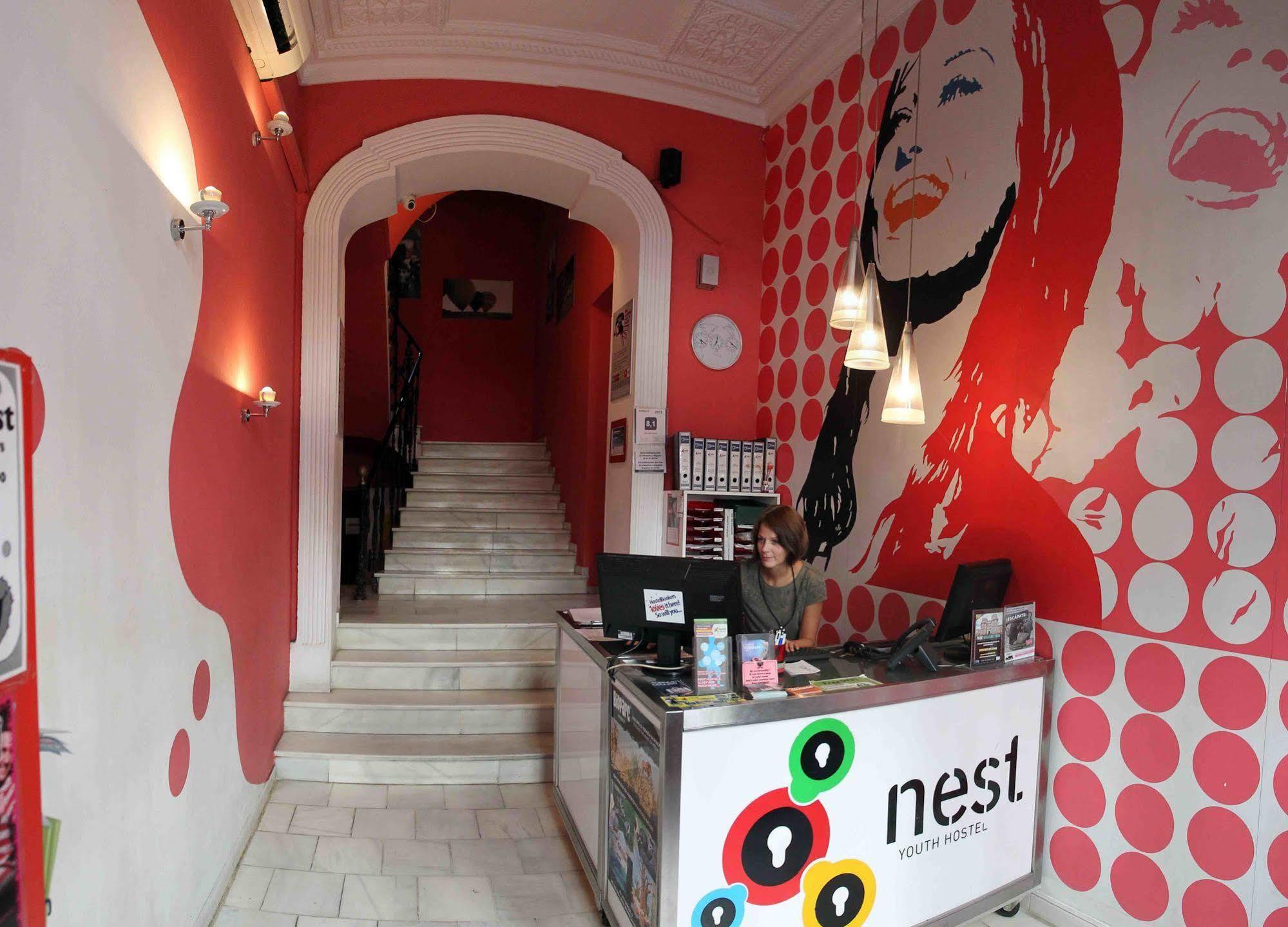 Red Nest Hostel Valensiya Dış mekan fotoğraf